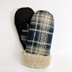 Navy & Cream Plaid Mittens