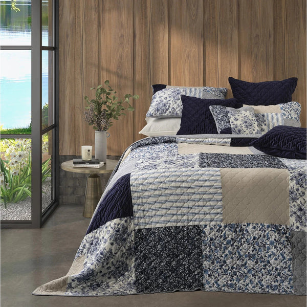 Marine Quilt Set