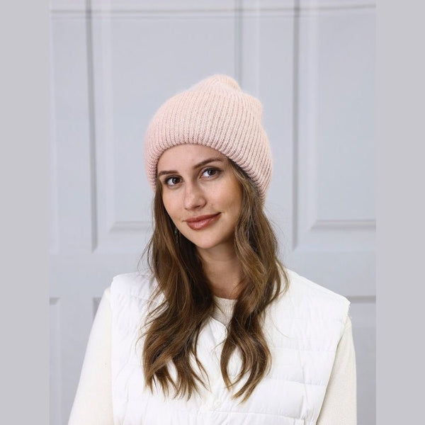 Angora Blend Ribbed Beanie / Touque