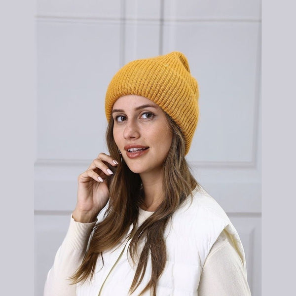 Angora Blend Ribbed Beanie / Touque