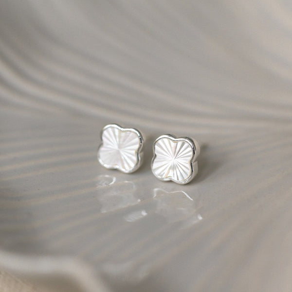 Anika Studs Earrings With Mother Of Pearl - Lady of the Lake