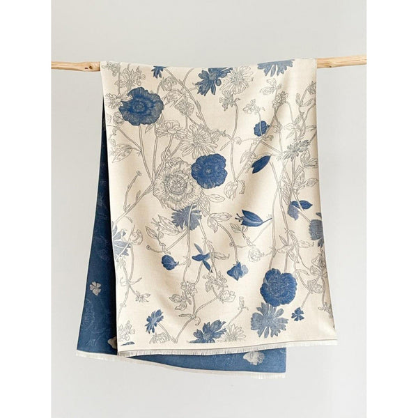 Blanker Scarf - Floral - Lady of the Lake
