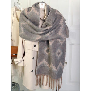 files/blanket-scarf-tribal-print-872688.jpg