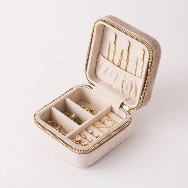 Bon Voyage Square Travel Case - Lady of the Lake