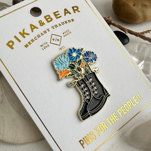 files/boot-quet-flowers-boot-enamel-pin-480904.jpg