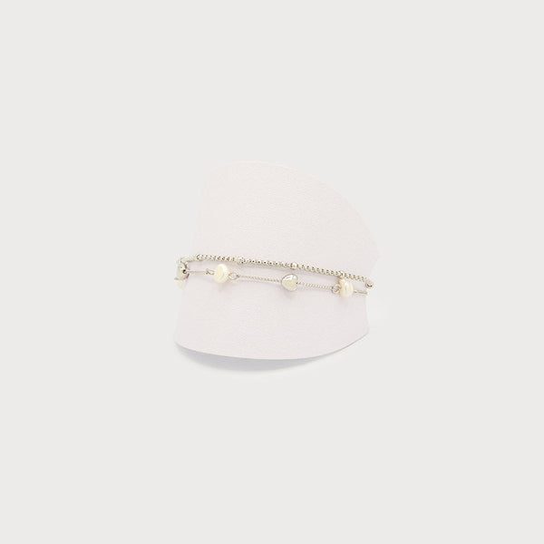 Bracelet With Faux Pearls & Metal Beads - Lady of the Lake