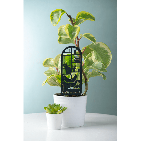 Cat Cafe Mini Decorative Trellis - Lady of the Lake