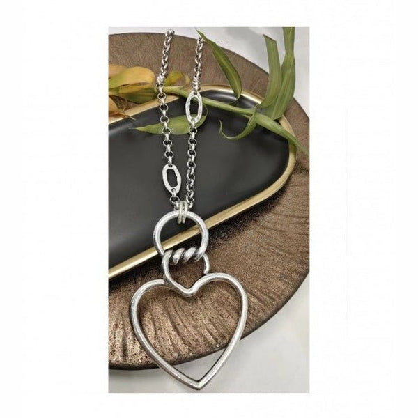 Chain Necklace With Heart Pendant - Lady of the Lake