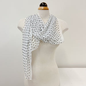 files/chiffon-scarf-polka-dots-547193.jpg