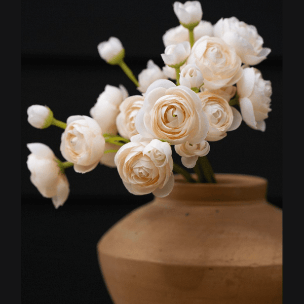 Cream Ranunculus Bouquet - Lady of the Lake