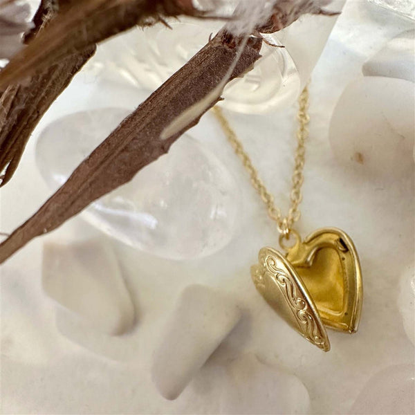 Elizabeth Vintage Heart Shaped Locket Charm Necklace - Lady of the Lake