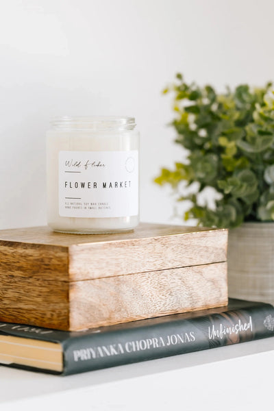 Flower Market Soy Wax Candle - Lady of the Lake