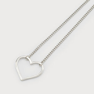 files/heart-on-chain-necklace-781239.jpg