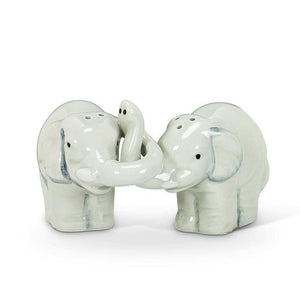 files/hugging-elephants-salt-pepper-250888.jpg