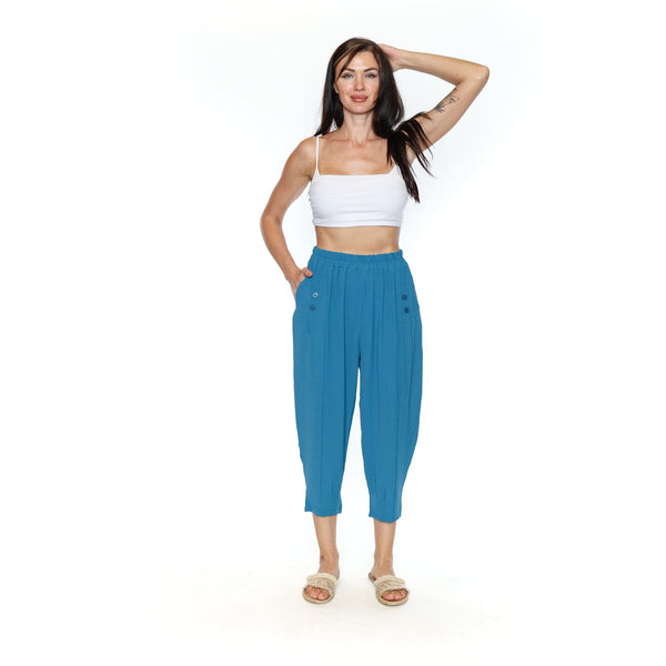 Leonora Capri With Pockets & Button Detail - Lady of the Lake