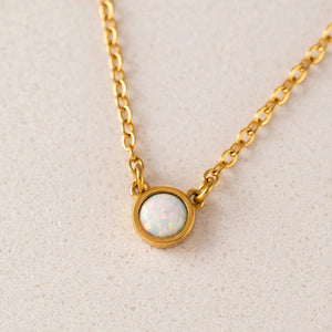 files/opal-necklace-635928.webp