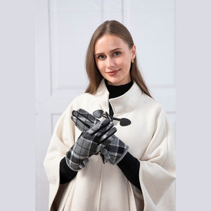 files/plaid-touch-screen-gloves-with-pom-pom-843576.jpg