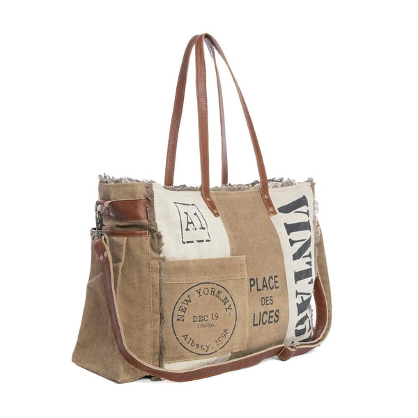 Queen Creek Weekender Bag In Sandstone - Lady of the Lake