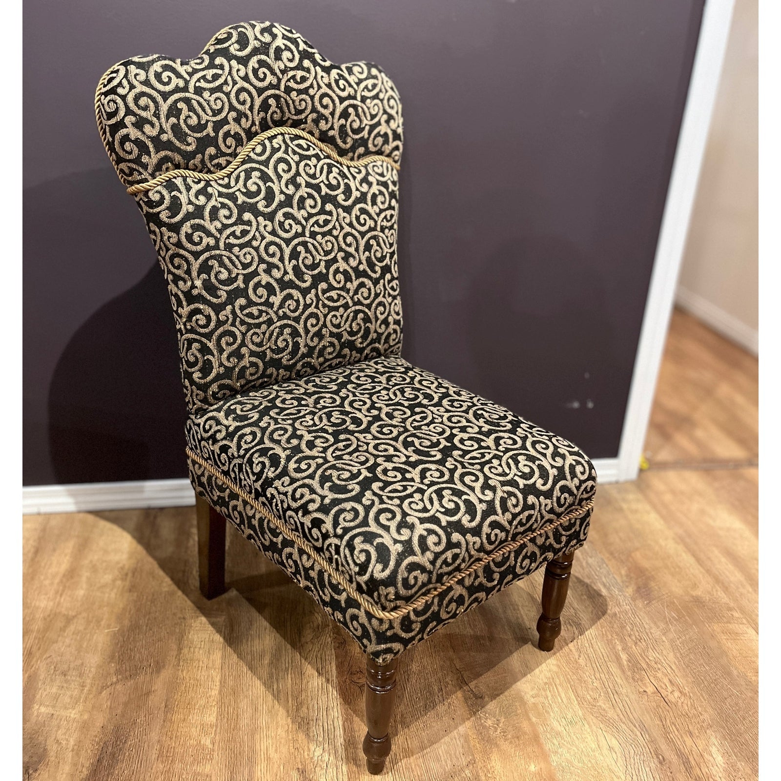 Regal Bedroom Chair