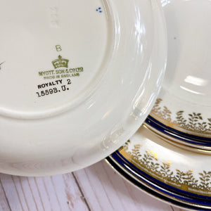 files/royalty-myott-son-china-set-of-17-861913.jpg