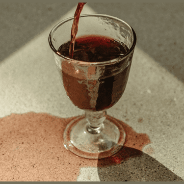 Sanibel Wine Glass - Lady of the Lake