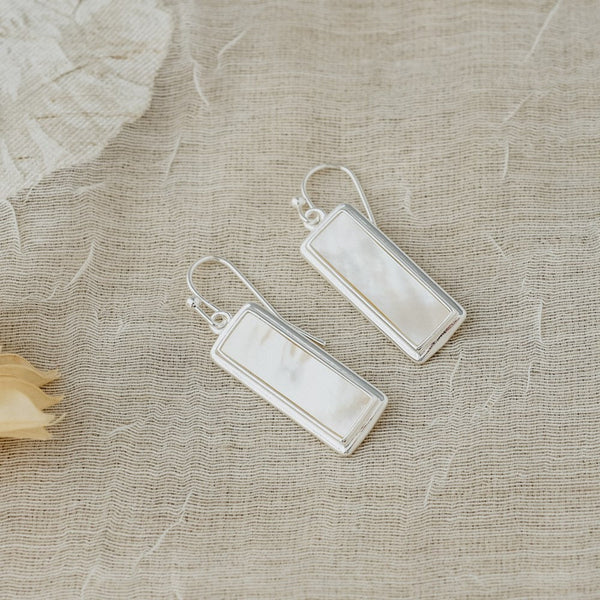 Sarah Earrings With Mother Of Pearl - Lady of the Lake