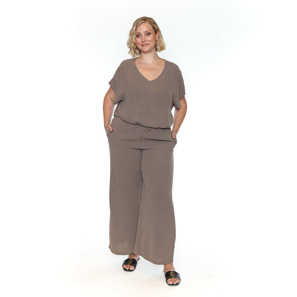 Silas High - Low T-Shirt - Lady of the Lake