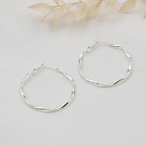 files/urban-hoop-earrings-643316.jpg