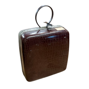 files/vintage-samsonite-suitcase-590762.jpg