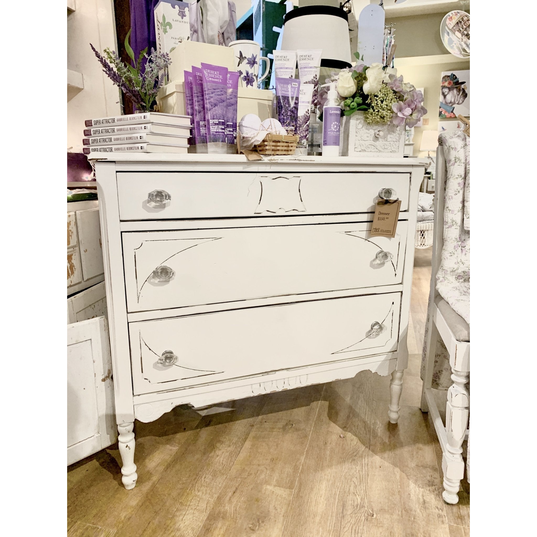 3 Drawer Dresser with Glass Knobs