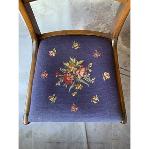 products/chair-with-embroidered-seat-195872.jpg