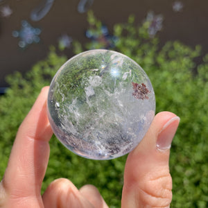 products/crystal-quartz-sphere-medium-683973.jpg