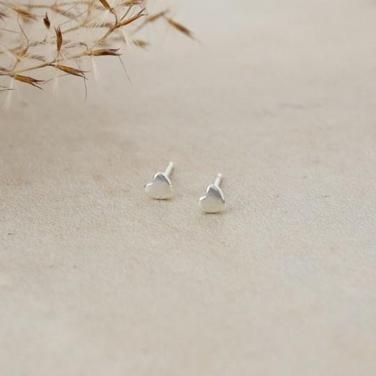 Cutie Heart Stud Earrings