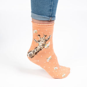 products/giraffe-flowers-socks-459219.jpg