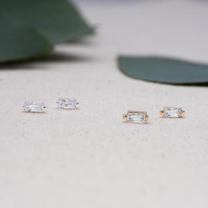 products/gracious-studs-clear-crystal-710243.jpg