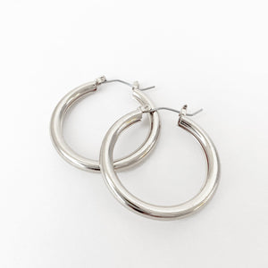 products/kaci-classic-hoop-earrings-599345.jpg