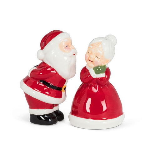 Kissing Couple Salt & Pepper