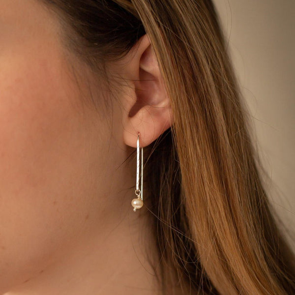 Lore Earrings With Pearl