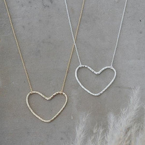 products/love-necklace-915070.jpg