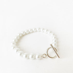 products/roxie-faux-pearl-bracelet-672333.jpg