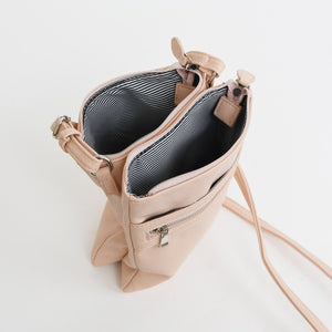 products/temperance-crossbody-bag-869548.jpg