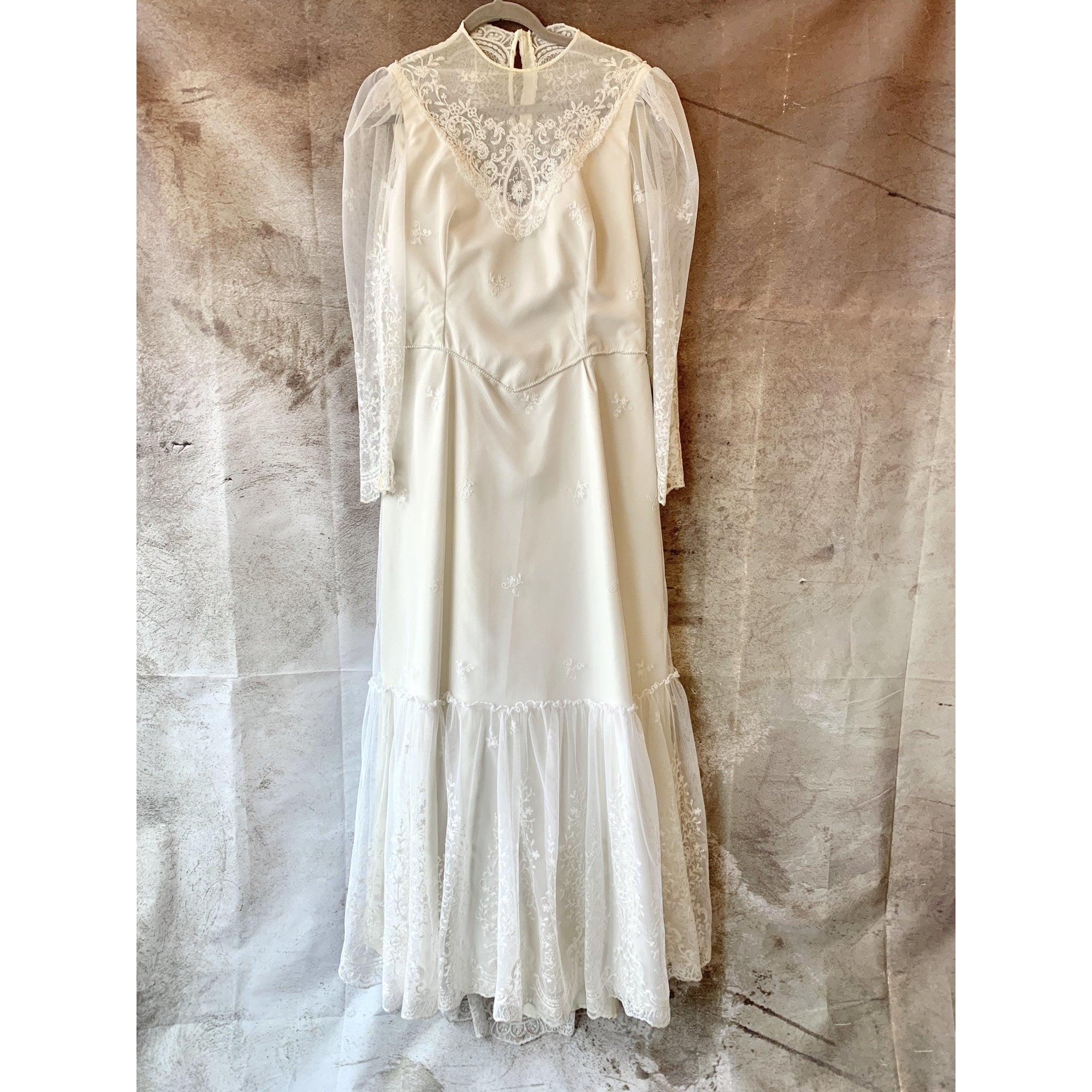 Vintage Wedding Dress - Cora