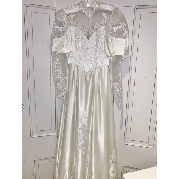 Vintage Wedding Dress - Mary